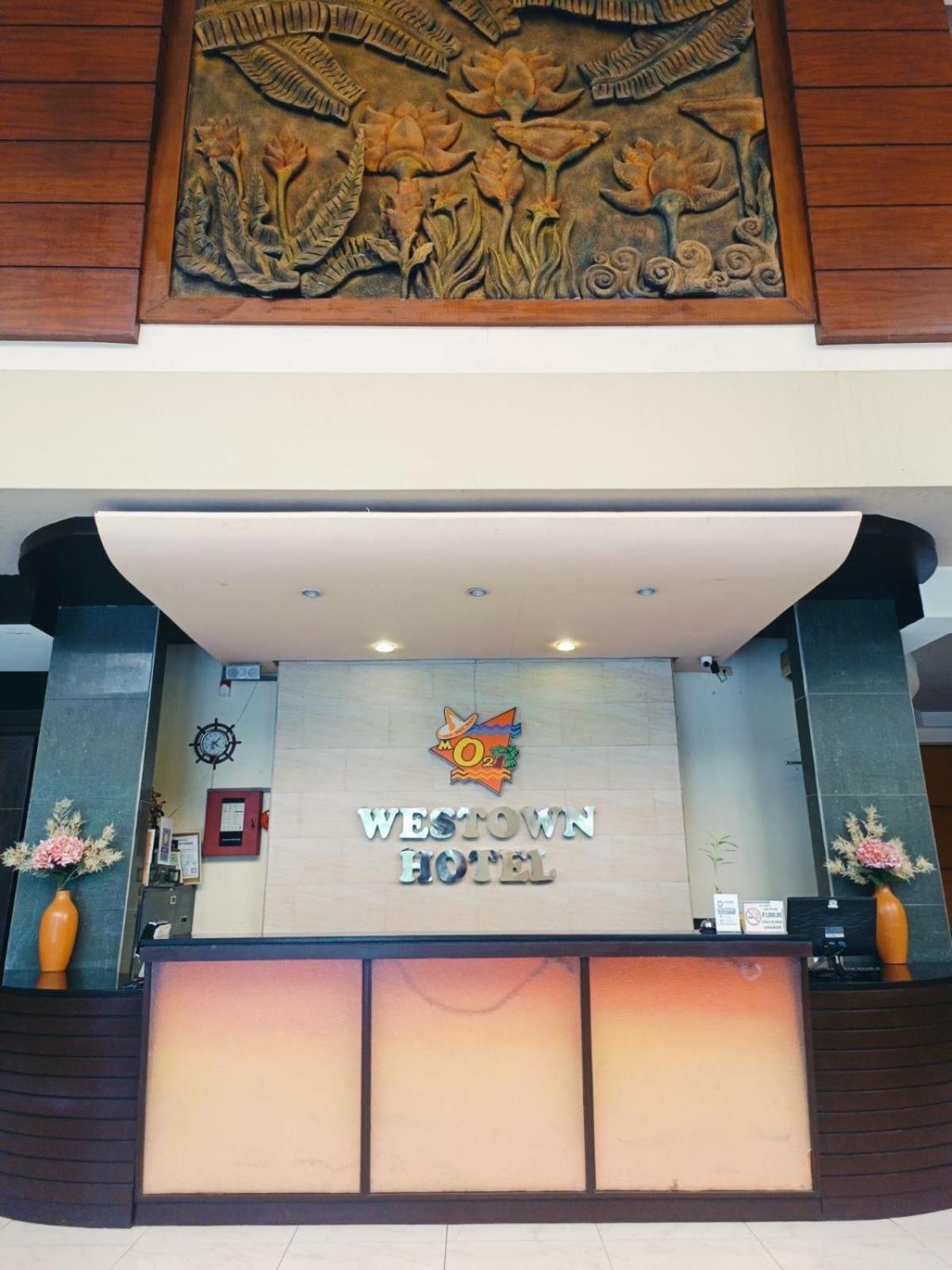 Mo2 Westown Hotel - Mandalagan Баколод Екстер'єр фото