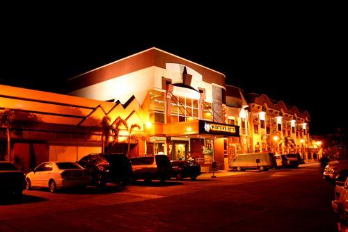 Mo2 Westown Hotel - Mandalagan Баколод Екстер'єр фото